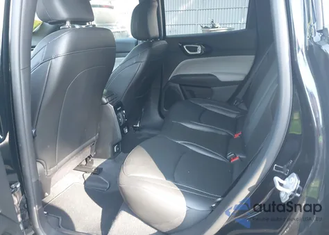 2025 Jeep Compass Limited 4X4 z USA, uszkodzony, nr VIN 3C4NJDCN1ST585372